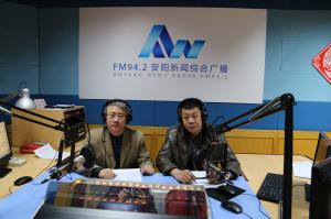 益和熱力公司董事長(zhǎng)、總經(jīng)理?xiàng)钣婪逶谖沂芯W(wǎng)上市民之家與廣大用戶群眾及網(wǎng)友進(jìn)行了在線交流溝通